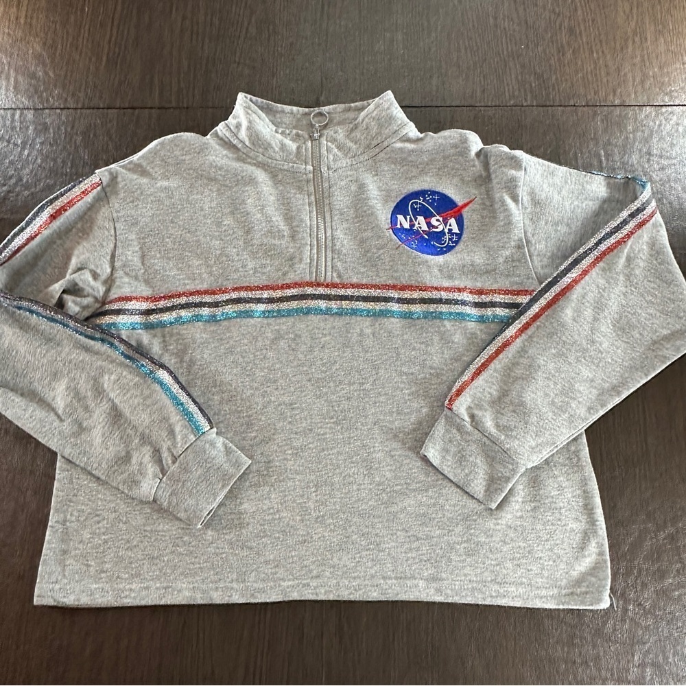 Gray NASA 1/4 Zip Sweatshirt with Glitter Striped Sleeves. Sz Girls 11-13